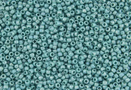 TOHO - Round 11/0 : Opaque-Rainbow Turquoise  TR-11-413